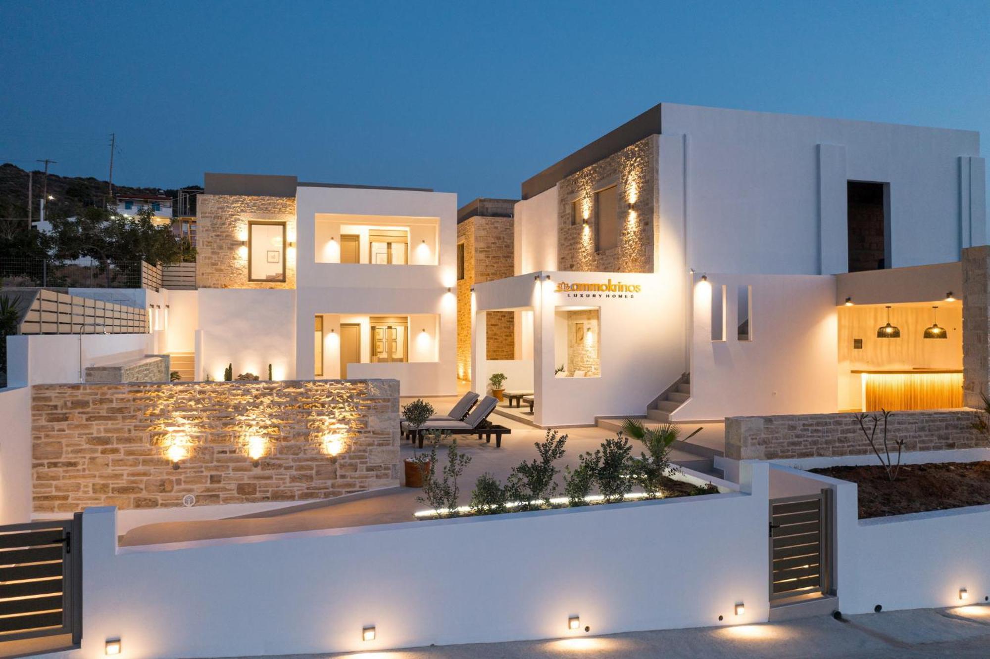 Ammokrinos Luxury Homes,150M From The Beach Каламаки Экстерьер фото